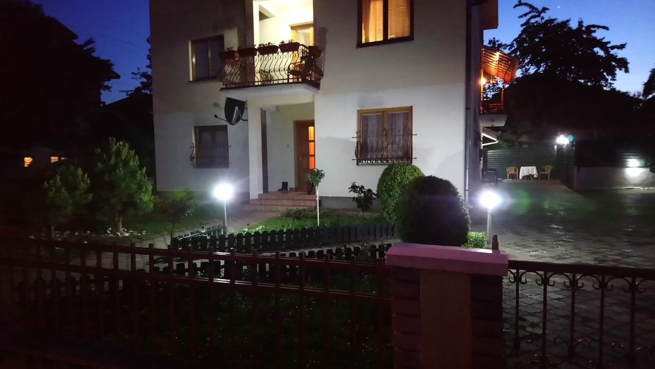 Apartmani Boss Vrnjacka Banja Exterior photo