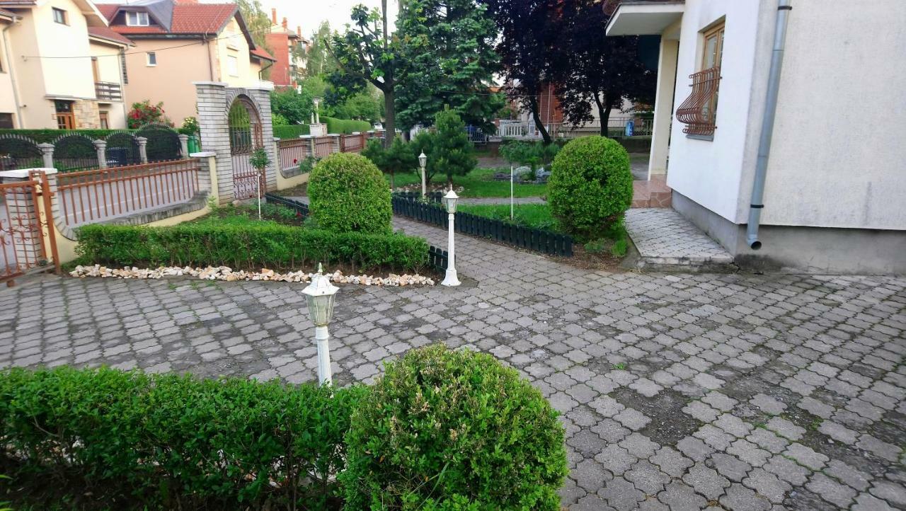 Apartmani Boss Vrnjacka Banja Exterior photo
