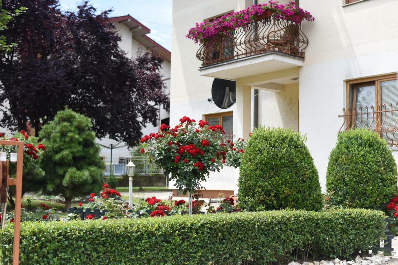 Apartmani Boss Vrnjacka Banja Exterior photo